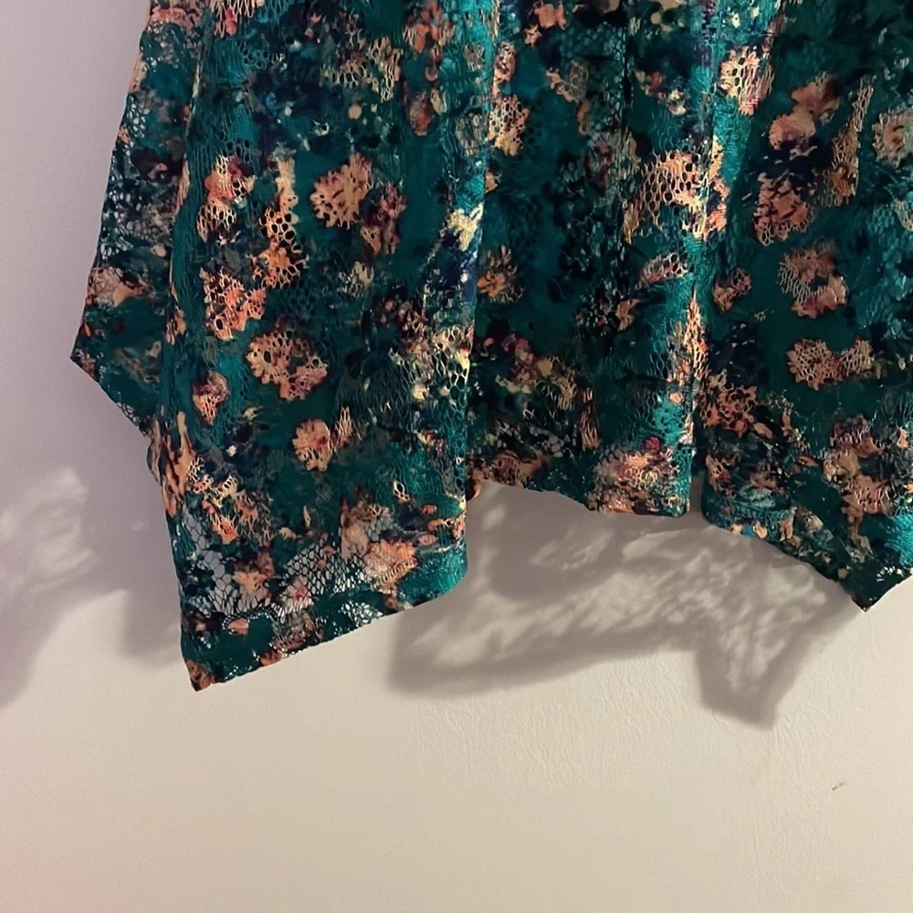 Capped sleeve dress